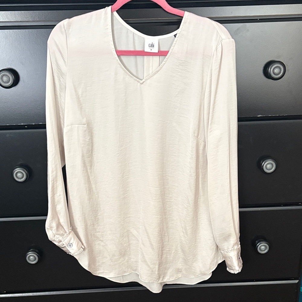 Cabi Elegant Cream V-Neck Blouse